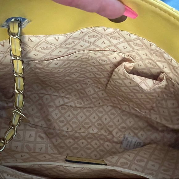 Vera New York Woven Tote 👜 - Picture 4 of 6